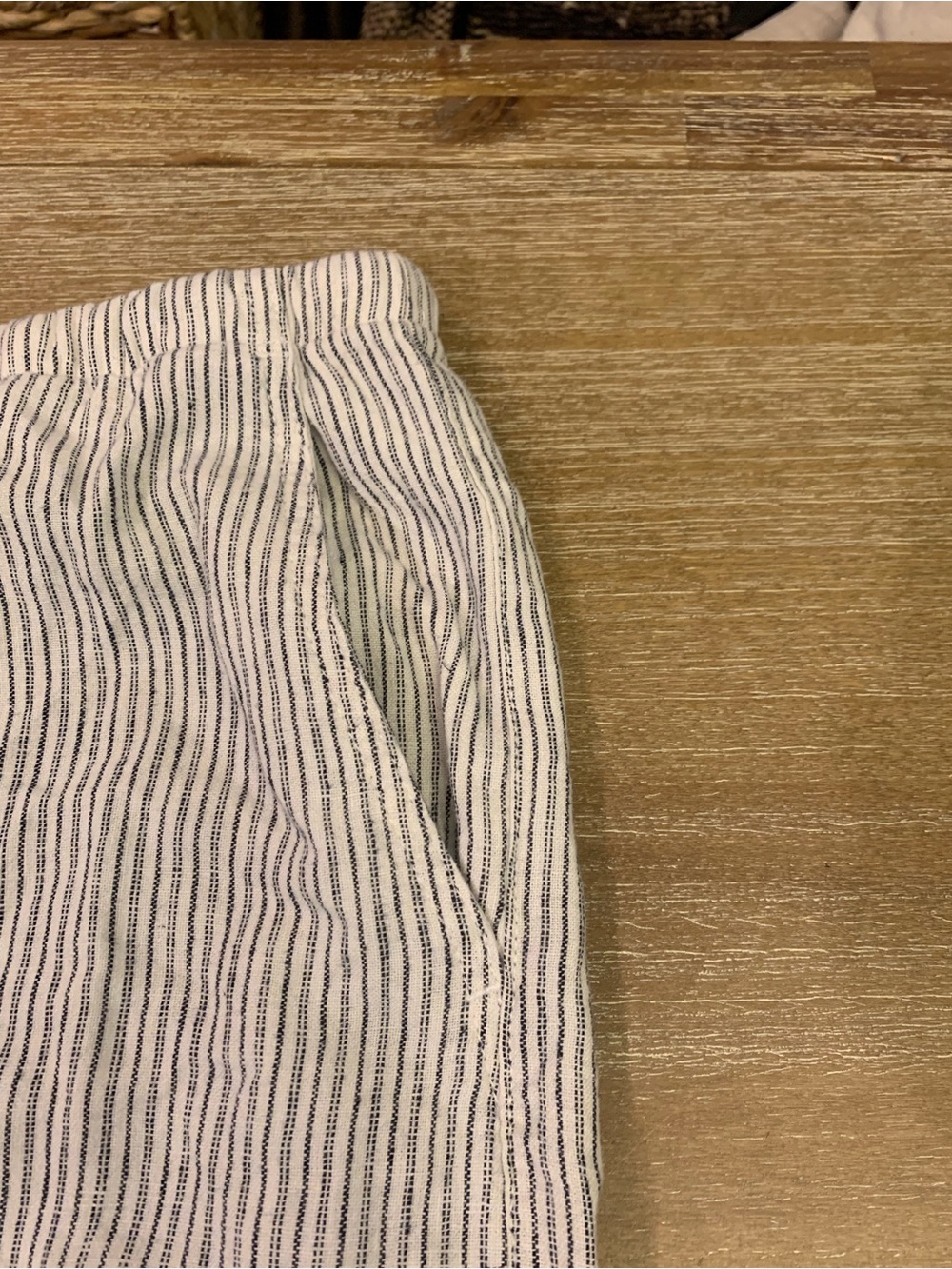 GAP Women’s Wide Leg  Pull On  Petit Drawstring Pants in White & Navy - Picture 8 of 11